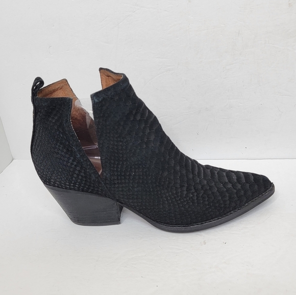 Jeffrey Campbell Bella Black Pointed Toe Leather Ankle Boots Size 10 - Picture 7 of 12